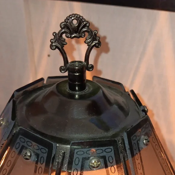 Elegant Vintage Floral Glass Table Lamp - Picture 8 of 11